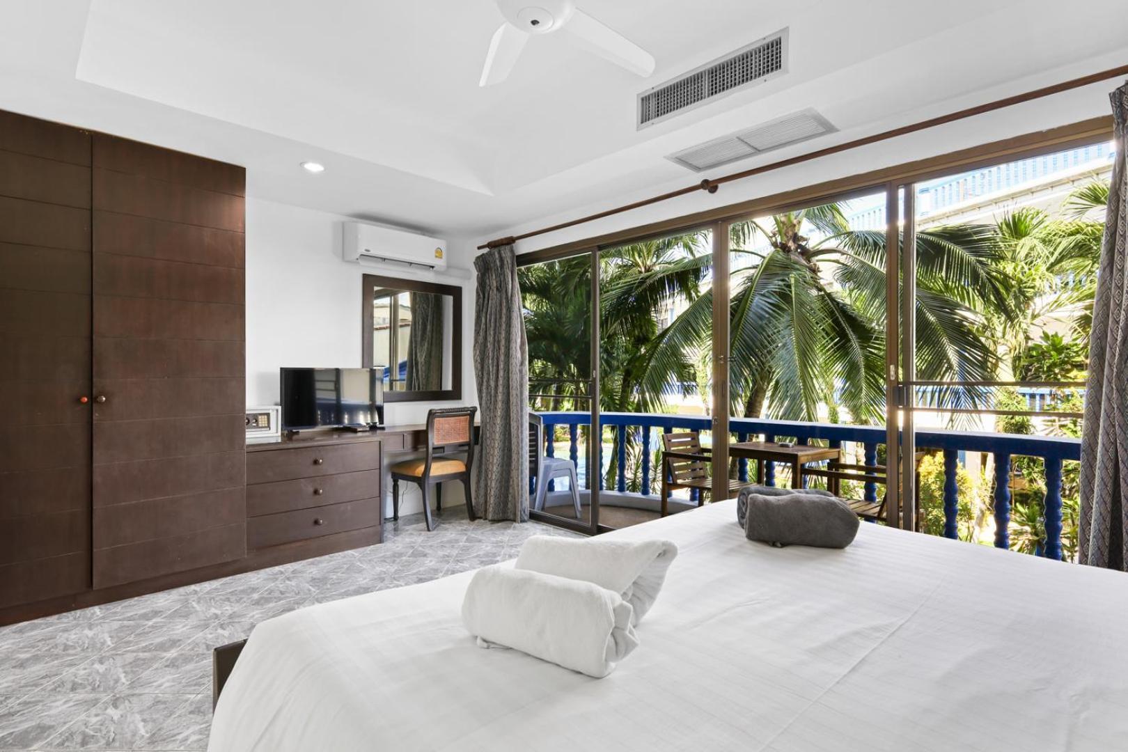 The Club Residence Kamala Beach Exteriör bild