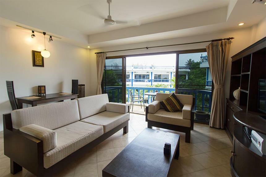 The Club Residence Kamala Beach Exteriör bild
