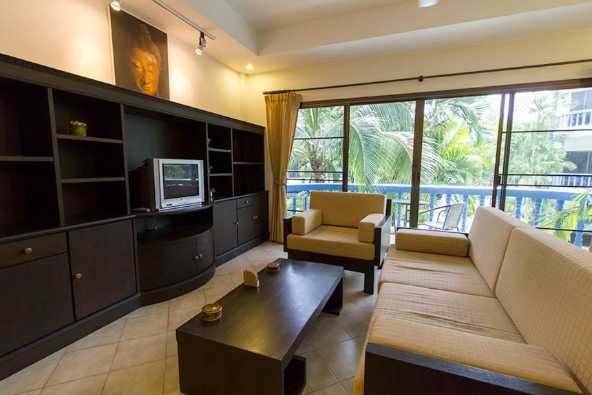 The Club Residence Kamala Beach Exteriör bild