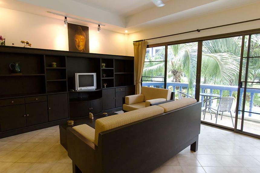 The Club Residence Kamala Beach Exteriör bild